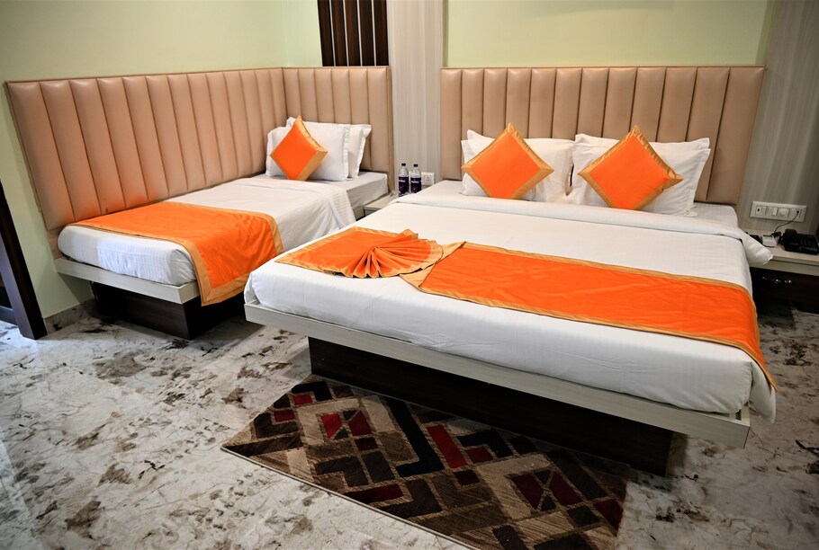 PREMIUM SUITE (TRIPLE) BED ROOM IMAGE2