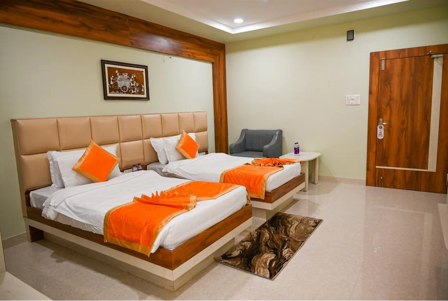 SUPERIOR TWIN BED ROOM IMAGE